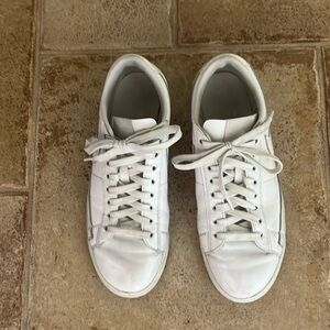 Nike Blazer Women's Triple White Leather Low LE Tennis Shoes Size 8.5